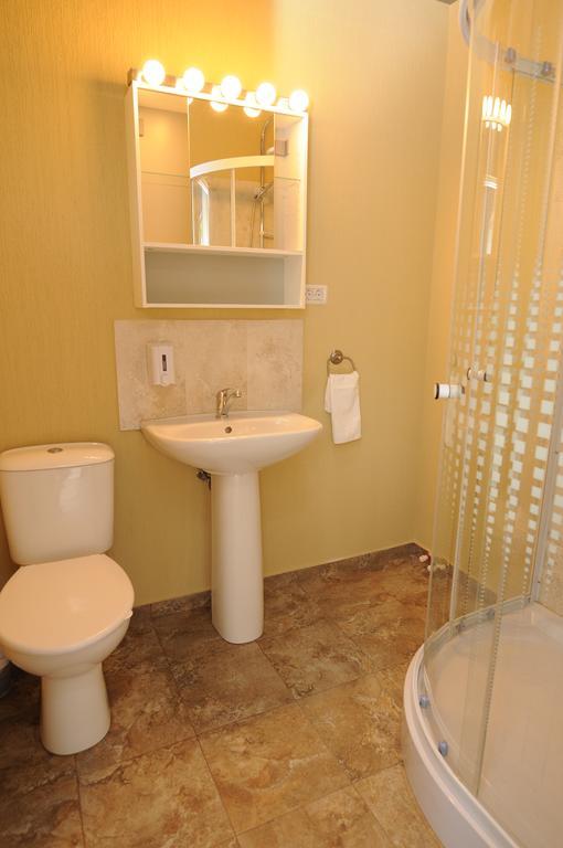 La Mosie Hotel Hateg Bilik gambar